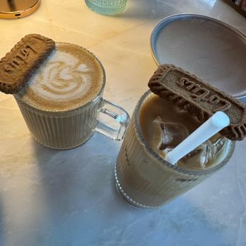 Glass Kitchen - Left: hot Biscoff latte Right: Cold Biscoff latte - Breakfast & Brunch Near Me - Markham, Ontario