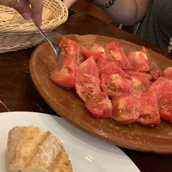 Senra Varela Jose - They do tomatoes right here. So right.