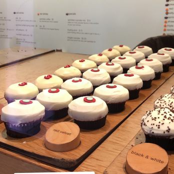Sprinkles Georgetown - Bakeries Near Me - Washington, DC, District of Columbia Sprinkles Georgetown - Bakeries Near Me - Washington, DC, District of Columbia