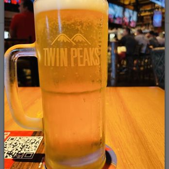 Twin Peaks - Dirty Blonde Craft Beer - American Near Me - Round Rock, Texas Twin Peaks - Dirty Blonde Craft Beer - American Near Me - Round Rock, Texas