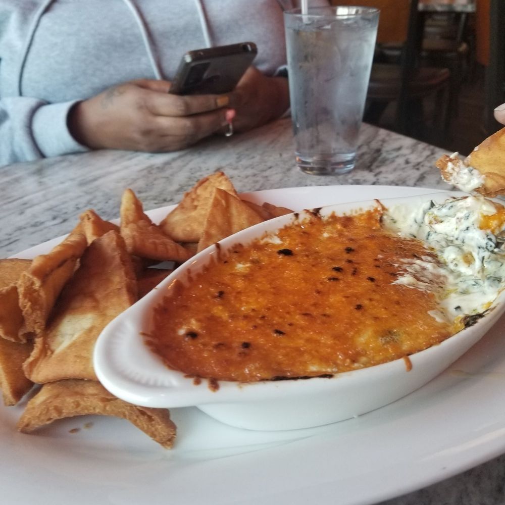 Milestone Grill - Gastropubs Near Me - Eastpointe, Michigan