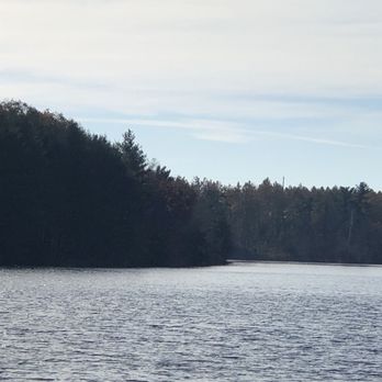 Lake Bethany - Beautiful lake - Parks Near Me - Bethany, Connecticut