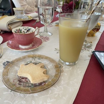 The Ginger Room - Ginger lemonade was terrible English shortbread cookie was good - Tea Rooms Near Me - Alpharetta, Georgia The Ginger Room - Ginger lemonade was terrible English shortbread cookie was good - Tea Rooms Near Me - Alpharetta, Georgia