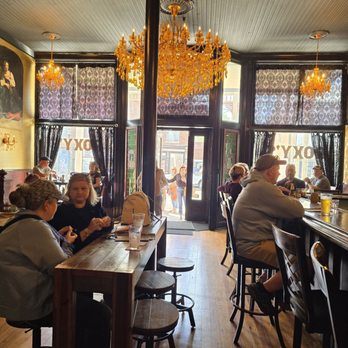 Roxy’s - Inside - Food Near Me - Vevay, Indiana