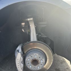 Luv U Tires Shop - Tire change