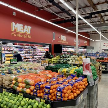 Grocery Outlet - produce section of a grocery store - Grocery Near Me - Fillmore, California Grocery Outlet - produce section of a grocery store - Grocery Near Me - Fillmore, California