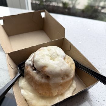 Cinnaholic - Bakeries Near Me - Metuchen, New Jersey Cinnaholic - Bakeries Near Me - Metuchen, New Jersey