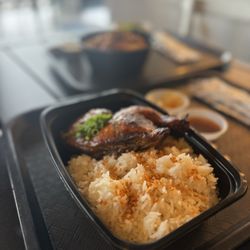 Isla - Chicken adobo