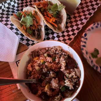 Cosmo's Bar & Lounge - Duck fried rice and ribeye tacos - Pizza Near Me - Dallas, Texas Cosmo's Bar & Lounge - Duck fried rice and ribeye tacos - Pizza Near Me - Dallas, Texas