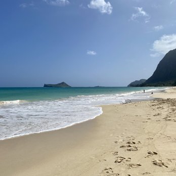 Waimanalo Beach - Friggin' gorgeous! - Beaches Near Me - Waimanalo, Hawaii