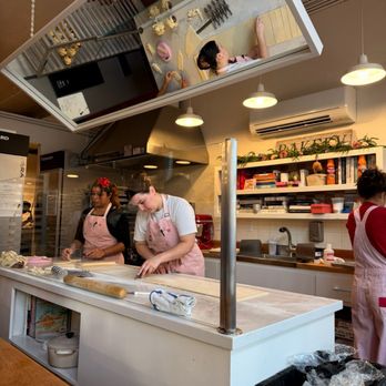 Butter & Crumble - Inside - Bakeries Near Me - San Francisco, California