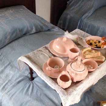 Castle In the Clouds - Breakfast in bed. Yes please - Hiking Near Me - Moultonborough, New Hampshire