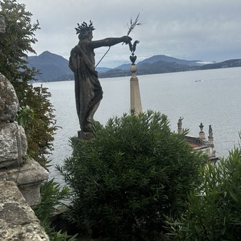 Isola Bella - Gardens - Local Flavor Near Me