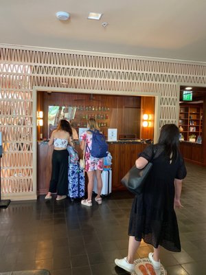 The Laylow Waikiki, Autograph Collection by null