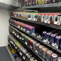 Corner Market On 13th - Beer cave