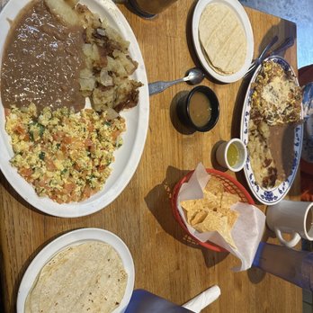 Frank's Restaurant - Eggs a La mexicana and chips - Mexican Near Me - Los Angeles, California Frank's Restaurant - Eggs a La mexicana and chips - Mexican Near Me - Los Angeles, California