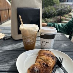Foxtail Coffee - Atlanta - Cold brew, latte, chocolate croissant