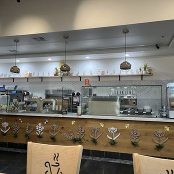 Bumble Tea and Cafe - Cute decorations! - Cafes Near Me - Bakersfield, California Bumble Tea and Cafe - Cute decorations! - Cafes Near Me - Bakersfield, California