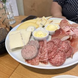 Manufactum Brot & Butter - Frühstück für Zwei, lecker und reichlich