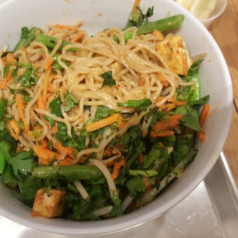 honeygrow - Whole wheat noodles with organic tofu & red coconut curry sauce - Salad Near Me - Hoboken, New Jersey honeygrow - Whole wheat noodles with organic tofu & red coconut curry sauce - Salad Near Me - Hoboken, New Jersey