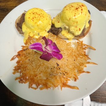 Guieb Cafe - Spare Rib Benedict - New American Near Me - Honolulu, Hawaii