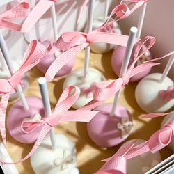 Butterly Baked - Bow themed cake pops