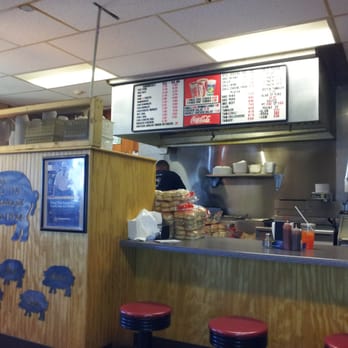 Abe's Bar-B-Q - Inside - Barbeque Near Me - Clarksdale, Mississippi Abe's Bar-B-Q - Inside - Barbeque Near Me - Clarksdale, Mississippi