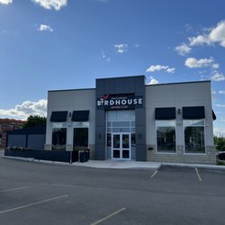 Birdhouse Wingerie & Bar