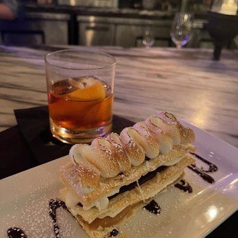 Town Hearth - Old fashion and The Elvis dessert - American Near Me - Dallas, Texas
