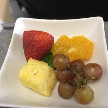 American Airlines - Breakfast first class: Fruit - Airlines Near Me - Arlington, Virginia American Airlines - Breakfast first class: Fruit - Airlines Near Me - Arlington, Virginia