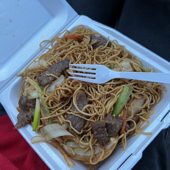 Circle Chinese Cuisine - Beef Chow Mein (fresh) - Cantonese Near Me - Kent, Washington