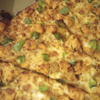 Popular Pizza - Large pizza, butter chicken (counts as 2 toppings) and green peppers. $19 walk-in special. Comes with a dip. - Pizza Near Me - Nepean, Ontario