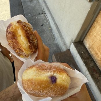 Fuji Bakery - Ube and Crunch Vanilla - Bakeries Near Me - Seattle, Washington
