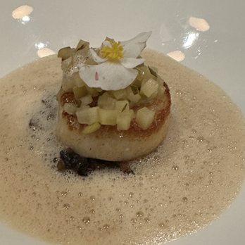 Lucie - Scallop - French Near Me - Toronto, Ontario Lucie - Scallop - French Near Me - Toronto, Ontario