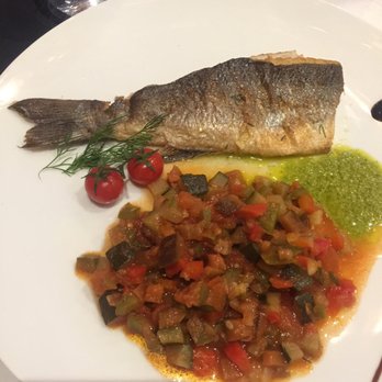 Le M - Bass with steamed vegetables - French Near Me - Levallois-Perret, 92