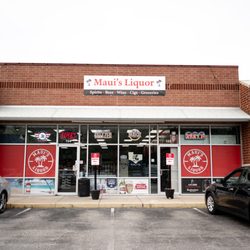 Maui's Liquor