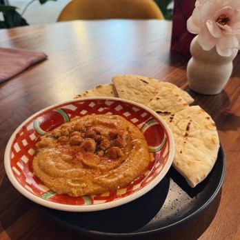 Lady Elaine - Hummus and pita - Mediterranean Near Me - Honolulu, Hawaii Lady Elaine - Hummus and pita - Mediterranean Near Me - Honolulu, Hawaii