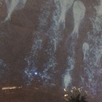 Me - Stunning light show - Hotels Near Me - London, XGL