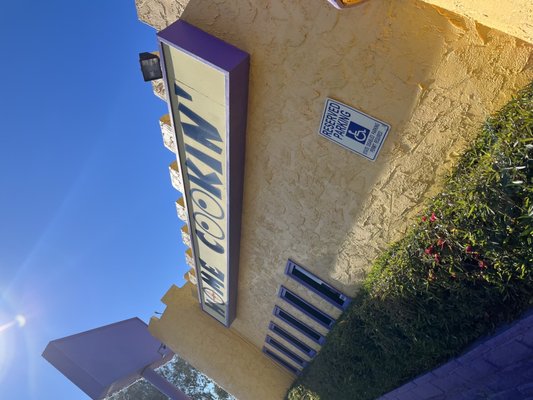 Bennys at Earls castle by null