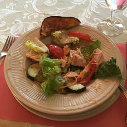 Landmark Inn At the Historic Bank of Oberlin - Very large chunks of turkey in the wonderful chefs salad!