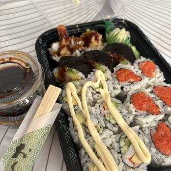 Tobiko - boston roll, spicy tuna roll, shrimp tempura roll - Sushi Bars Near Me - Valley Stream, New York