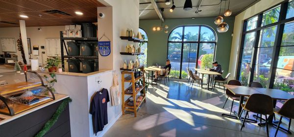 Common Grounds Brew & Roastery by null