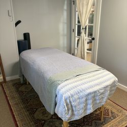Knots Bodywork & Designs by Emilie B. LMT