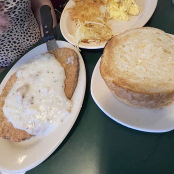 Molly's Family Restaurant - American Near Me - Spokane, Washington