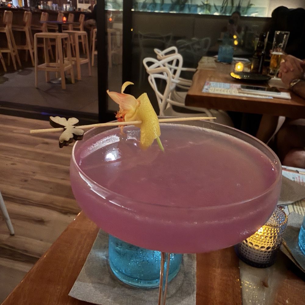Tikehau Lounge - Violet - Cocktail Bars Near Me - Kihei, Hawaii Tikehau Lounge - Violet - Cocktail Bars Near Me - Kihei, Hawaii