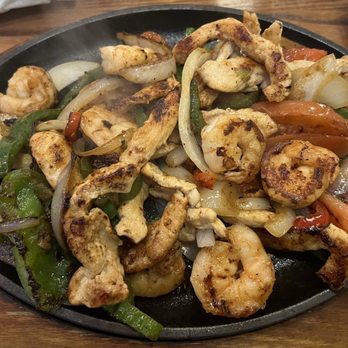 Anejo - Chicken and shrimp fajitas were DELICIOUS! - Mexican Near Me - Orlando, Florida