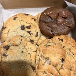 Sara's Sweets - Deliciousness in a box.