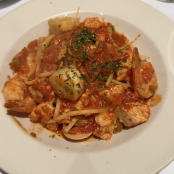 Vaso Azzurro Ristorante - Linguini Azzurro Dinner - Italian Near Me - Mountain View, California Vaso Azzurro Ristorante - Linguini Azzurro Dinner - Italian Near Me - Mountain View, California