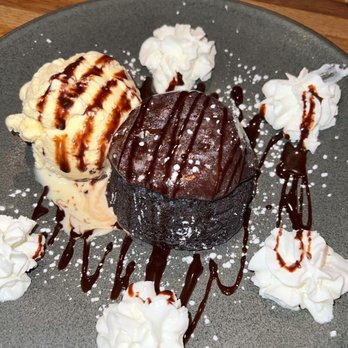 Prime Pub - Choc lava cake - Gastropubs Near Me - Somers, New York