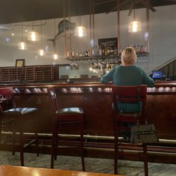 Effina's - The bar